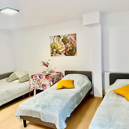 Apartment Nr 1 Lub 2 Przy Sali Kominkowej Przeczyce